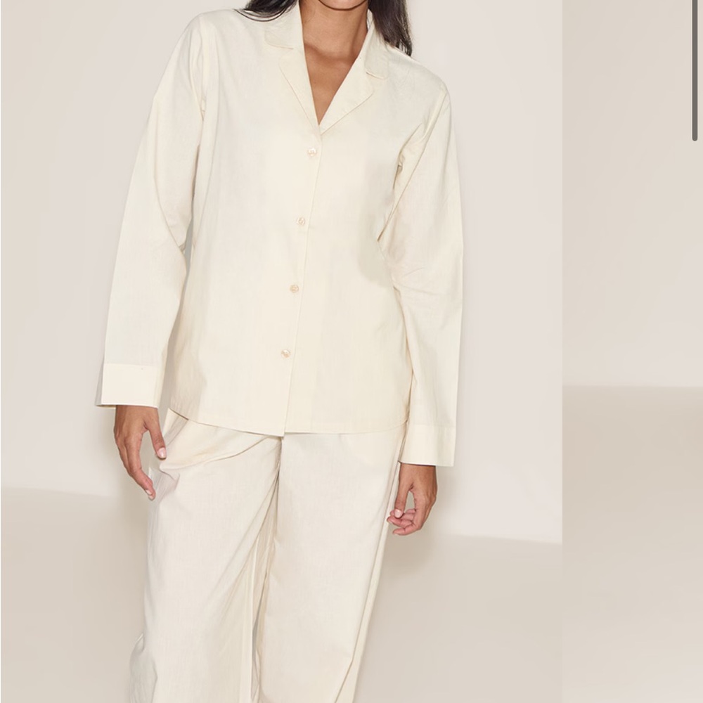 PrettyLittleThing BUTTER CREAM COTTON POPLIN REVERE COLLAR LONG PJ SET